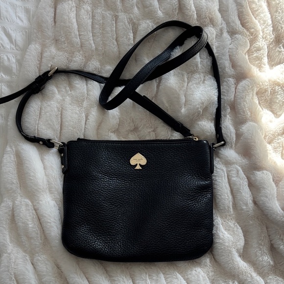 kate spade Handbags - Kate Spade Black Pebbled Leather Crossbody Bag